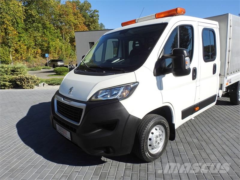 Peugeot BOXER STAKE BODY DOUBLE CABIN DOKA 7 SEATS Pickup/Sideaflæsning