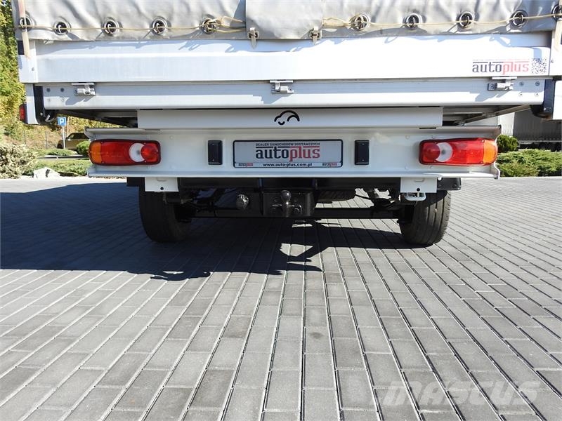 Peugeot BOXER STAKE BODY DOUBLE CABIN DOKA 7 SEATS Pickup/Sideaflæsning
