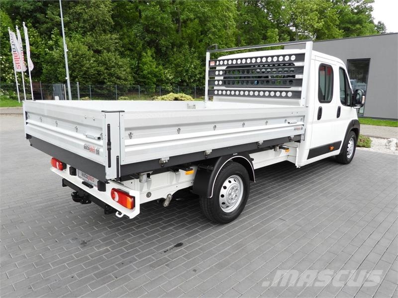 Peugeot BOXER  THREE-WAY TIPPER DOUBLE CABIN DOKA 7 SEATS Furgonetas basculantes