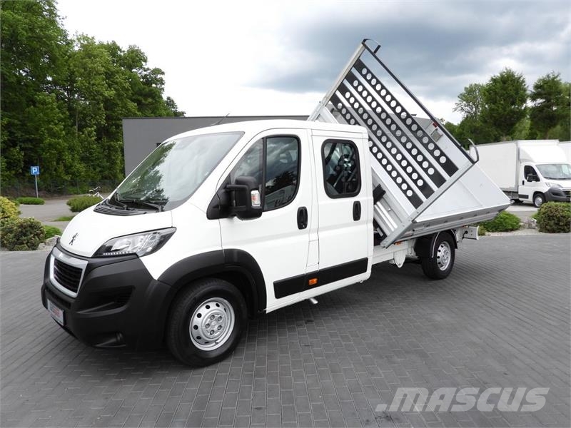 Peugeot BOXER  THREE-WAY TIPPER DOUBLE CABIN DOKA 7 SEATS Furgonetas basculantes
