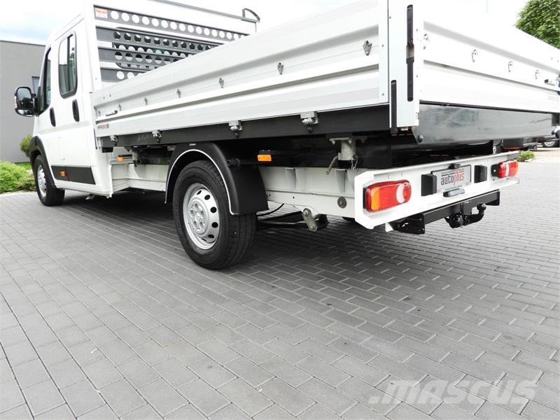 Peugeot BOXER  THREE-WAY TIPPER DOUBLE CABIN DOKA 7 SEATS Furgonetas basculantes