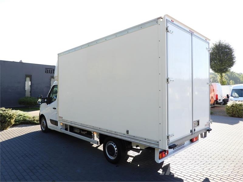Renault MASTER BOX 8 PALLETS CRUISE CONTROL LED LIGHTS Furgons