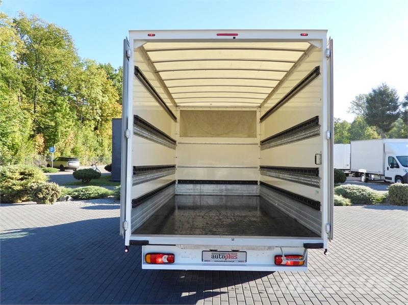 Renault MASTER BOX 8 PALLETS CRUISE CONTROL LED LIGHTS Furgons