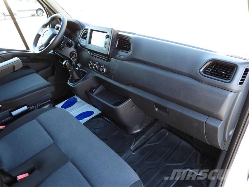 Renault MASTER BOX 8 PALLETS CRUISE CONTROL NAVIGATION هيكل صندوقي