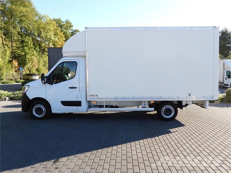 Renault MASTER BOX 8 PALLETS CRUISE CONTROL LED LIGHTS Furgons