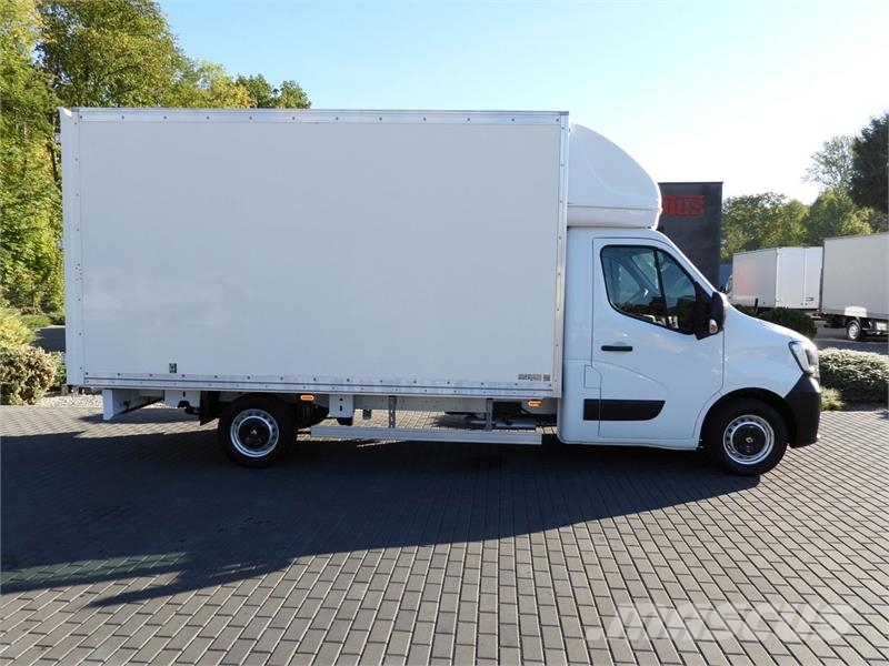 Renault MASTER BOX 8 PALLETS CRUISE CONTROL LED LIGHTS Furgons