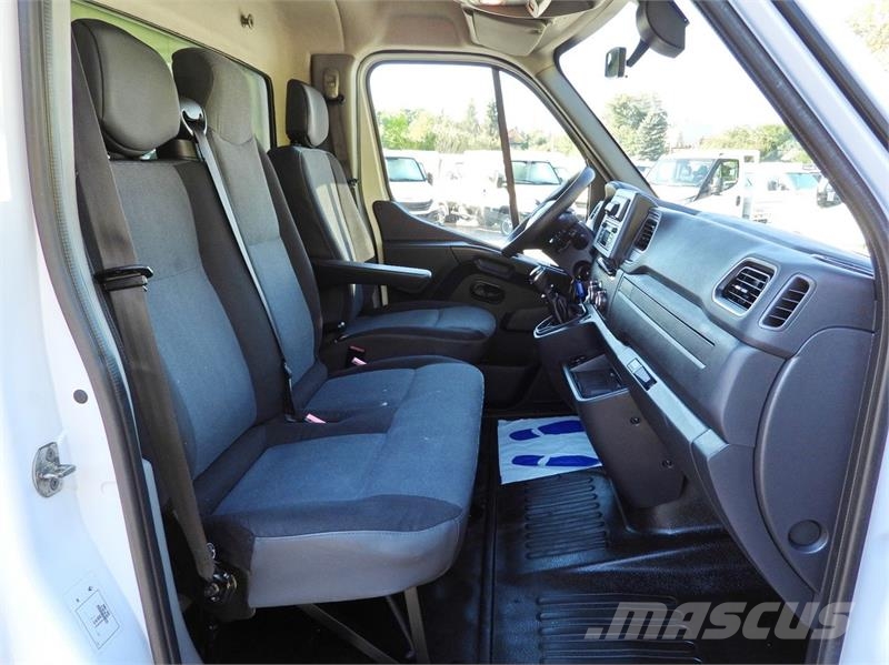 Renault MASTER BOX 8 PALLETS CRUISE CONTROL LED LIGHTS Furgons