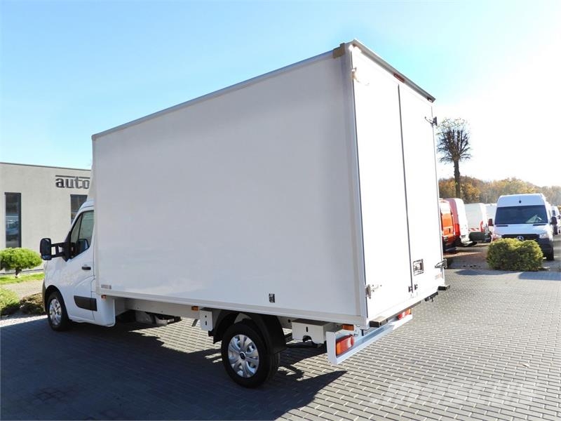Renault MASTER BOX 8 PALLETS CRUISE CONTROL NAVIGATION هيكل صندوقي