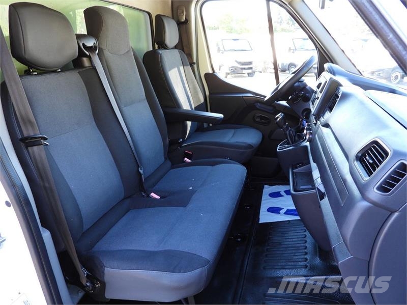 Renault MASTER BOX 8 PALLETS CRUISE CONTROL LED LIGHTS Furgons