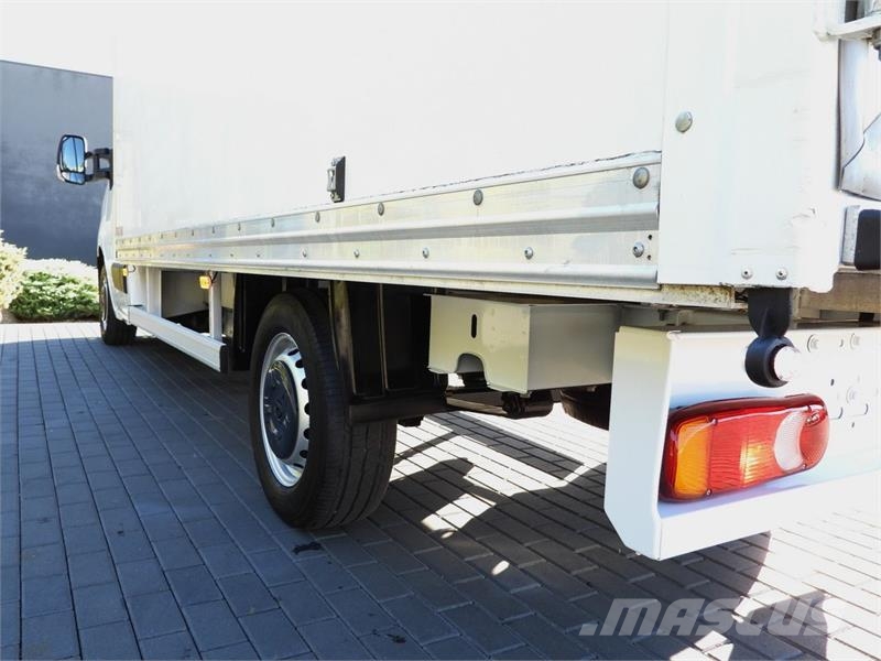 Renault MASTER BOX 8 PALLETS CRUISE CONTROL LED LIGHTS Furgons