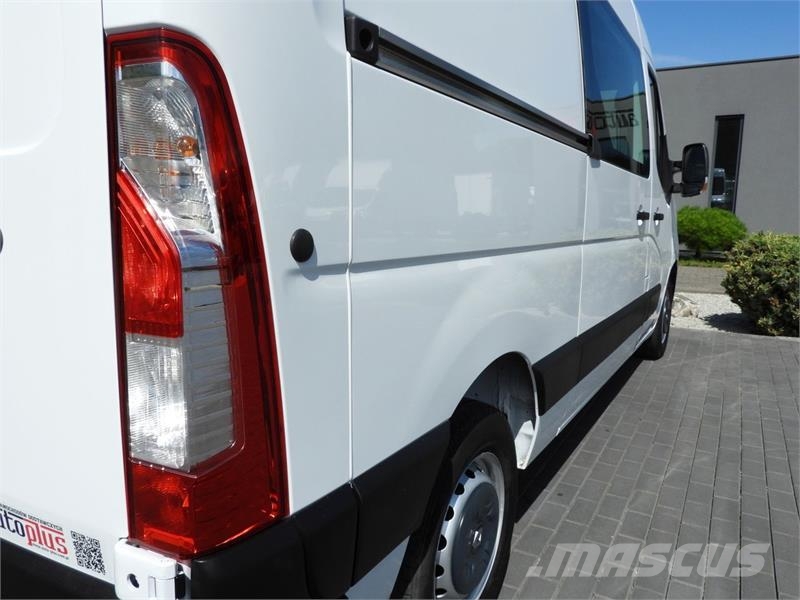 Renault MASTER  BOX DELIVERY VAN 7 SEATS CRUISE CONTROL شاحنة مقفلة