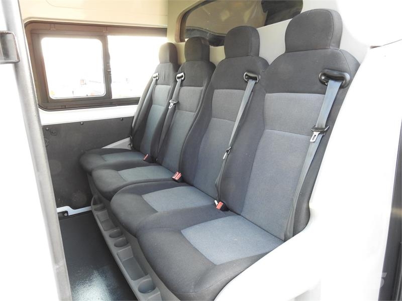 Renault MASTER BOX DELIVERY VAN 7 SEATS CRUISE CONTROL Lieferwagen