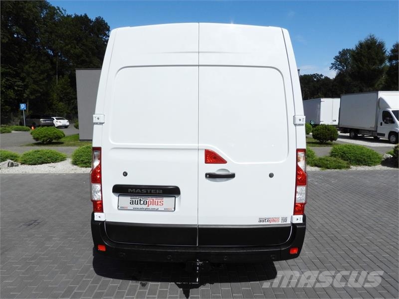 Renault MASTER  BOX DELIVERY VAN 7 SEATS CRUISE CONTROL شاحنة مقفلة