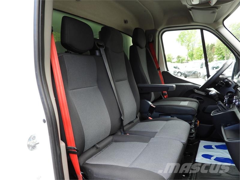 Renault MASTER BOX LIFT 8 PALLETS CRUISE CONTROL LED Цельнометаллический фургоны