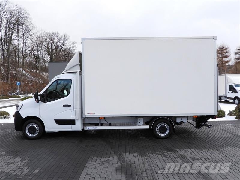 Renault MASTER  BOX LIFT 8 PALLETS CRUISE CONTROL Vehículos de caha cerrada