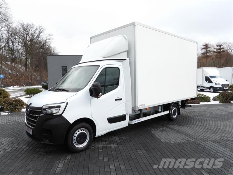 Renault MASTER  BOX LIFT 8 PALLETS CRUISE CONTROL Vehículos de caha cerrada