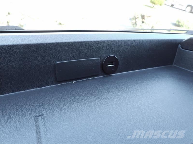 Renault MASTER BOX LIFT 8 PALLETS CRUISE CONTROL LED Фургони