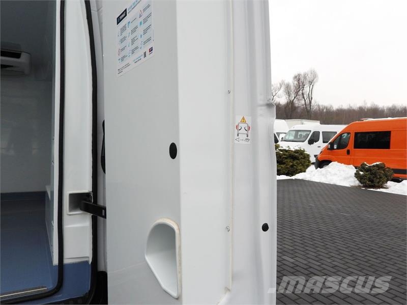 Renault MASTER  REFRIGERATOR VAN -10*C POWER SUPPLY 230V بدرجة حرارة قابلة للضبط