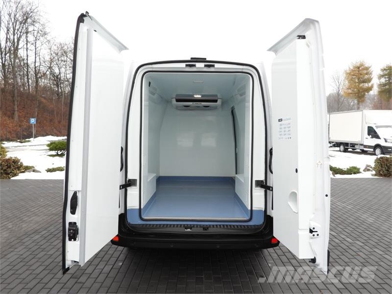Renault MASTER  REFRIGERATOR VAN -10*C POWER SUPPLY 230V بدرجة حرارة قابلة للضبط