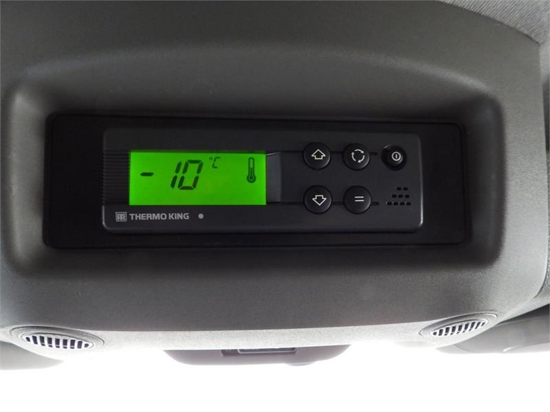 Renault MASTER  REFRIGERATOR VAN -10*C POWER SUPPLY 230V بدرجة حرارة قابلة للضبط