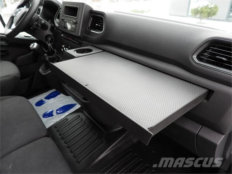 Renault MASTER  REGRIGERATOR BOX 0*C LED LIGHTS بدرجة حرارة قابلة للضبط