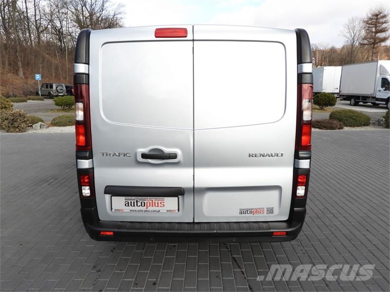 Renault TRAFIC BOX DELIVERY VAN 6 SEATS CRUISE CONTROL Gesloten bedrijfswagens