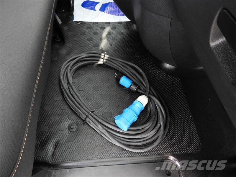 Renault TRAFIC  REFRIGERATOR VAN -1*C POWER SUPPLY 230V Refrižerators