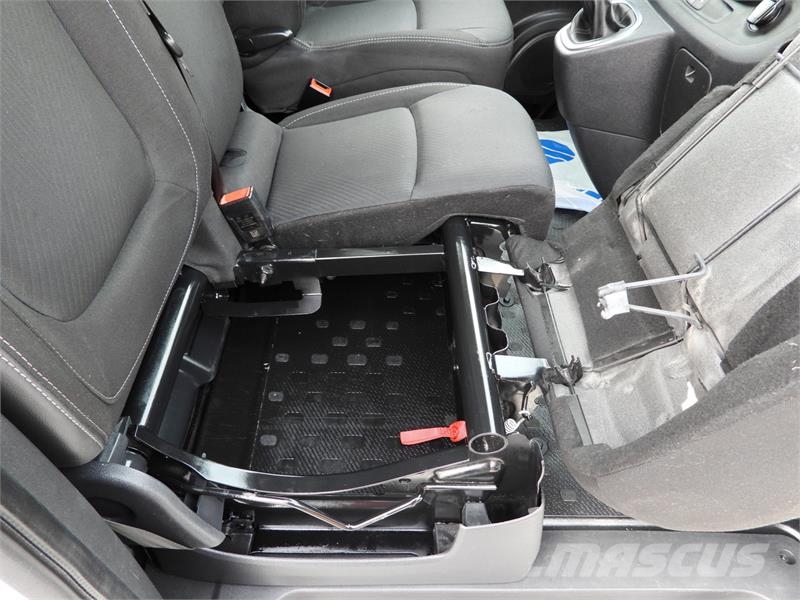 Renault TRAFIC   REFRIGERATOR VAN 0*C CRUISE CONTROL LED 冷藏面包车