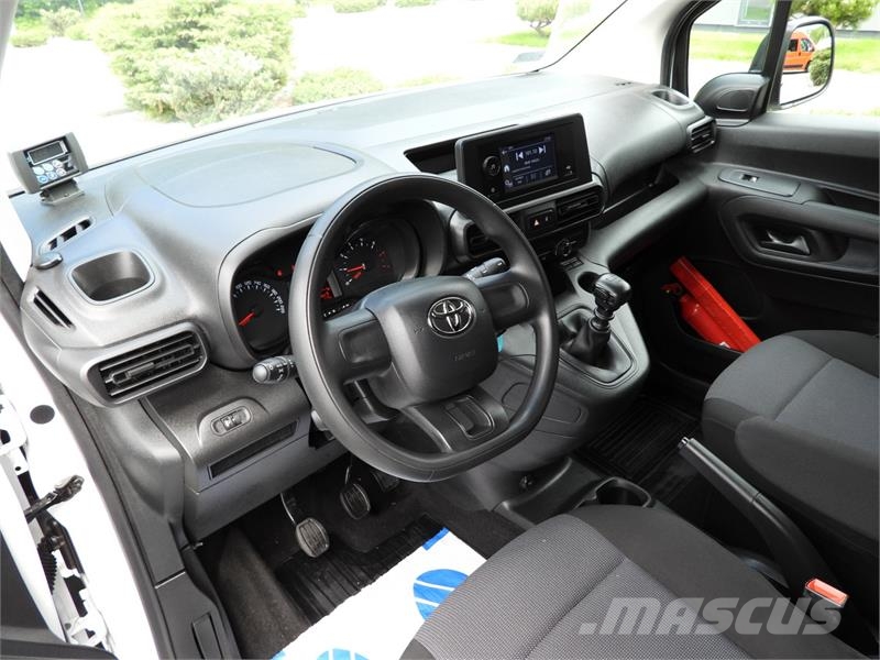 Toyota PROACE CITY REFRIGERATOR VAN -15*C POWER SUPPLY Refrižerators