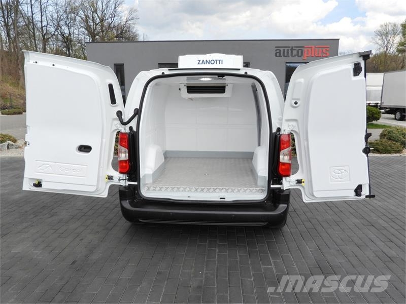 Toyota PROACE CITY REFRIGERATOR VAN -15*C POWER SUPPLY 冷藏面包车