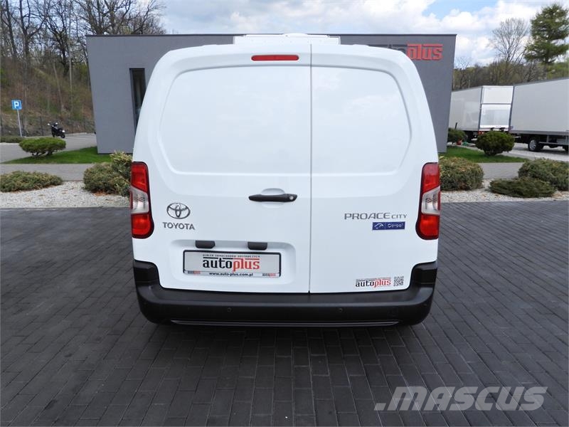 Toyota PROACE CITY REFRIGERATOR VAN -15*C POWER SUPPLY 冷藏面包车