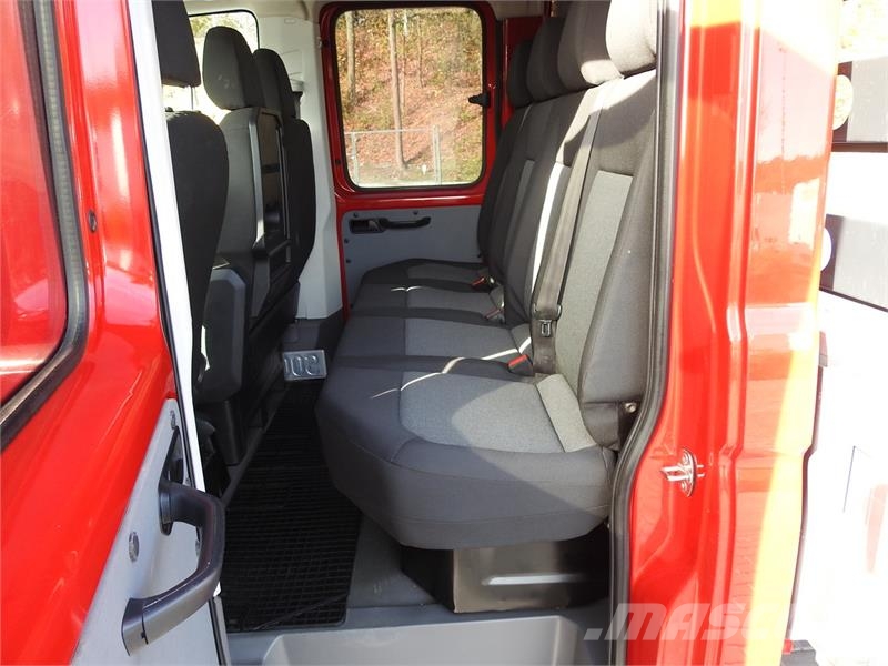 Volkswagen CRAFTER STAKE BODY DOUBLE CABIN DOKA 7 SEATS Kiperi