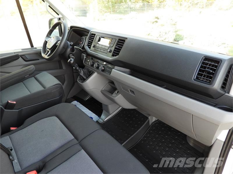 Volkswagen CRAFTER  TARPAULIN 8 PALLETS CRUISE CONTROL هيكل صندوقي