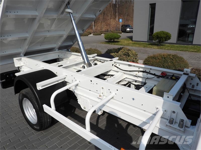 Volkswagen CRAFTER TIPPER CRUISE CONTROL TWIN WHEELS Pašizgāzēji