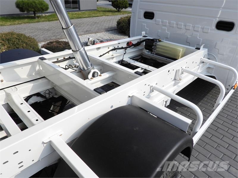Volkswagen CRAFTER TIPPER CRUISE CONTROL TWIN WHEELS Pašizgāzēji