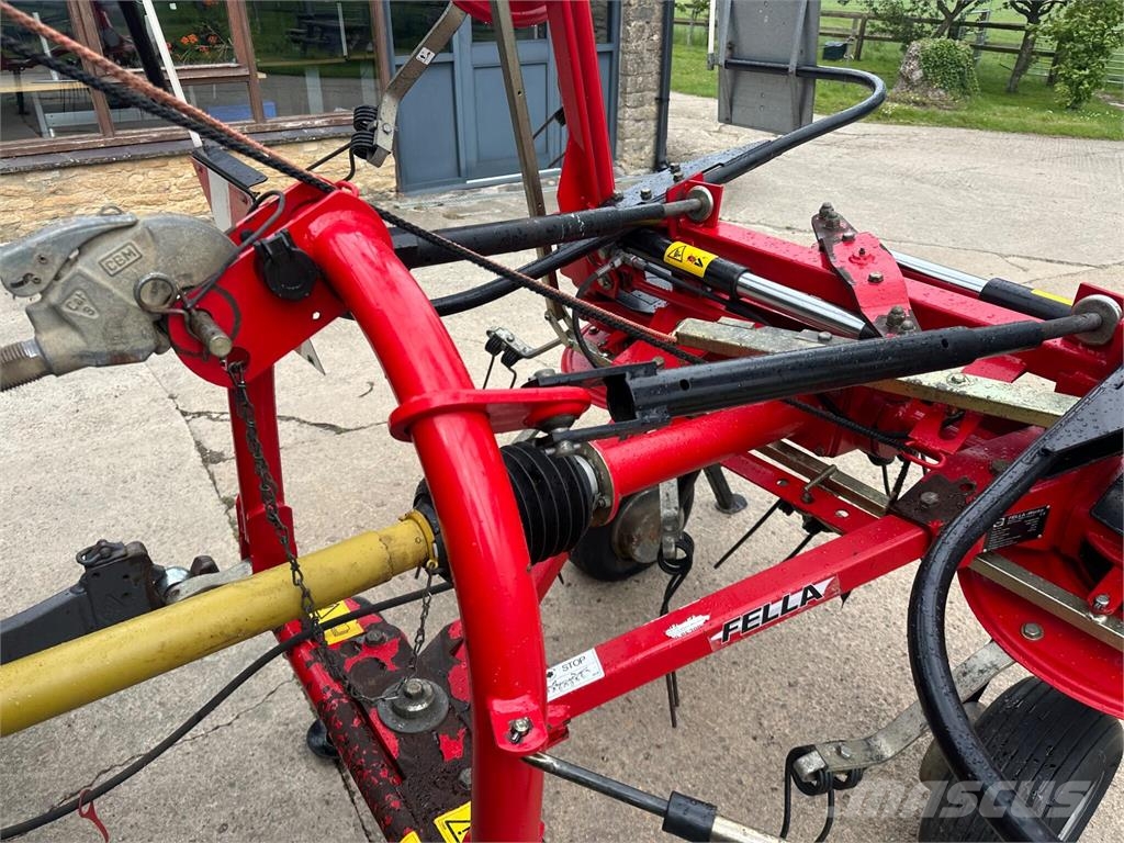 Fella TH6606 DN 6 Rotor Tedder Sonstige Grünlandgeräte