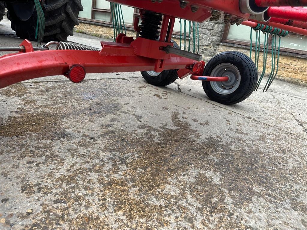Kverneland 9142 4.2 Metre Single Rotor Rake Annet fôrhøsterutstyr