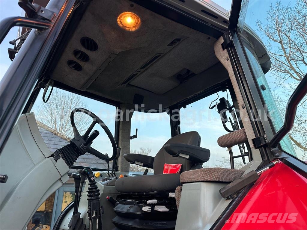 Massey Ferguson 6190 Tractor C/W MX U12 Loader Трактори