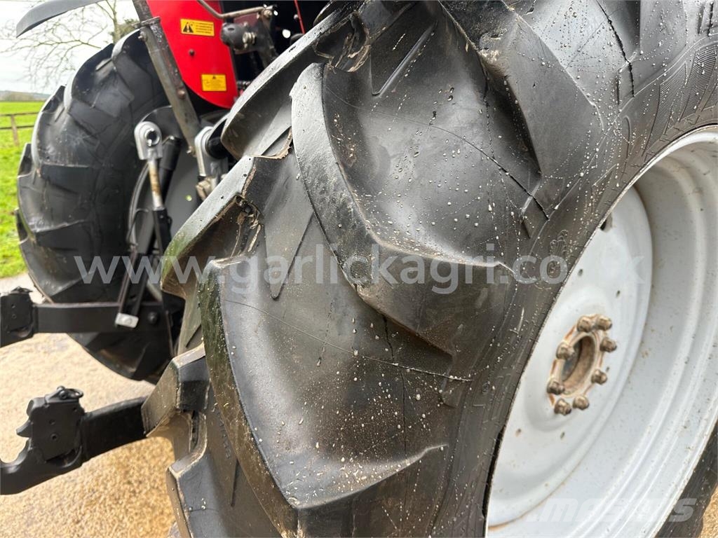 Massey Ferguson 6465 Dyna-6 Tractor C/W 950 Loader Трактора