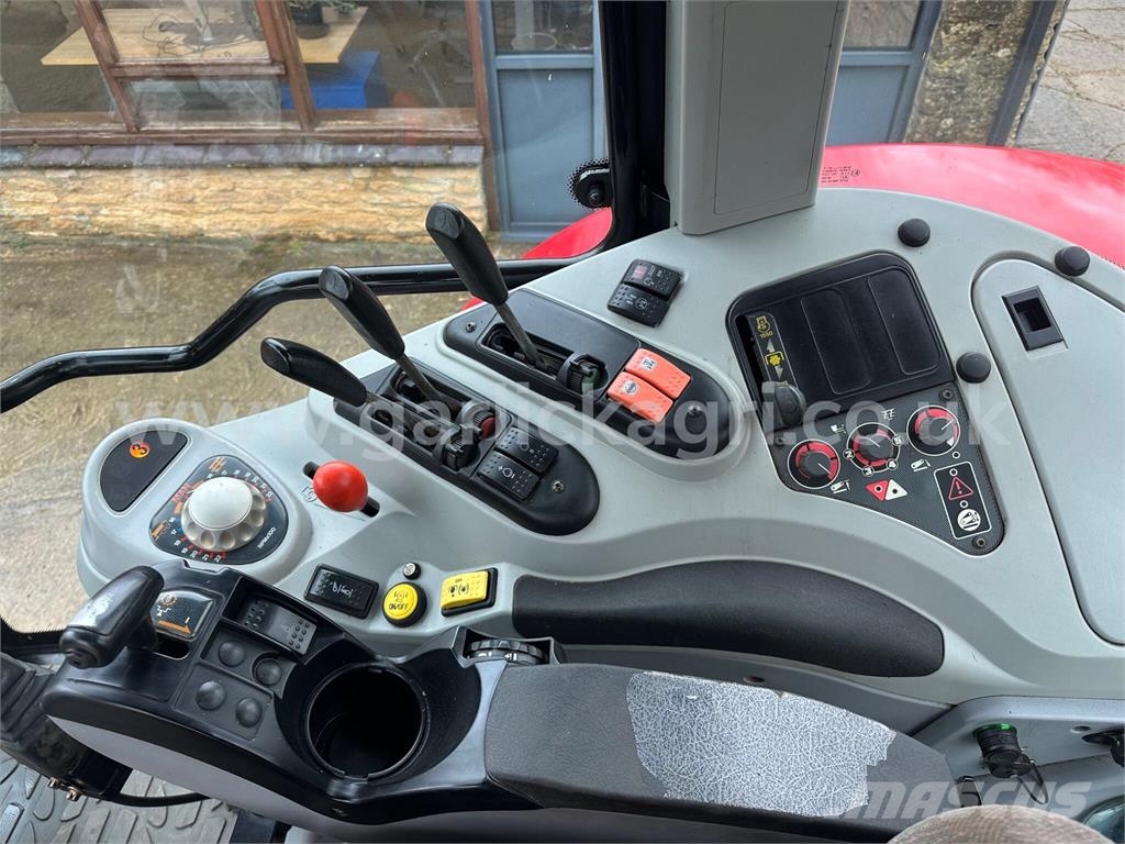 Massey Ferguson 6465 Dyna-6 Tractor C/W 950 Loader Трактора