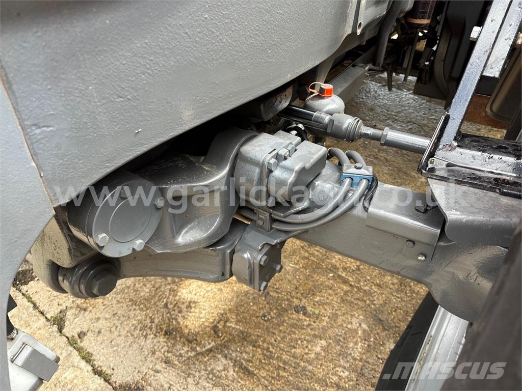 Massey Ferguson 6718S Dyna-6 Tractor 拖拉机/农用车
