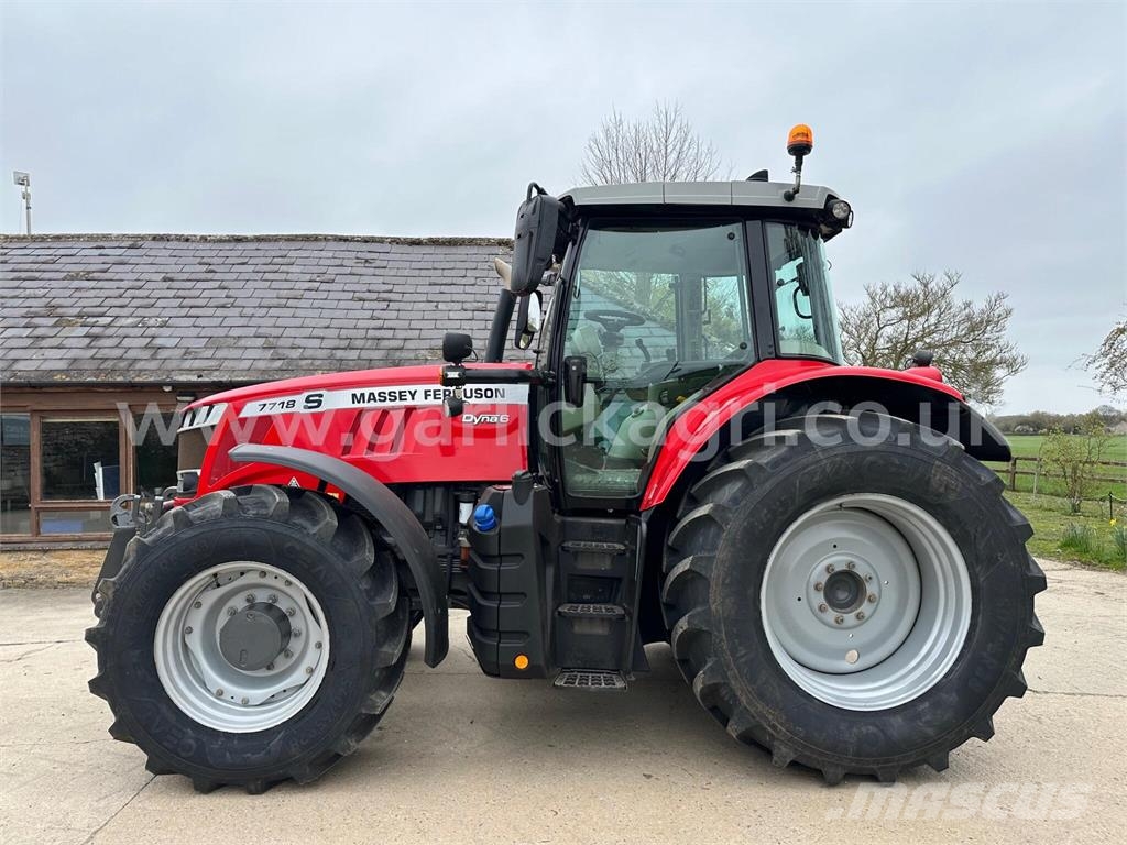 Massey Ferguson 7718S Tractor Traktoren