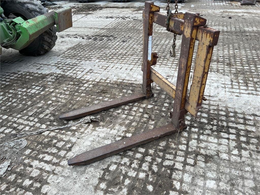 McConnel Linkage mounted pallet forks Lantbruk - Övrigt