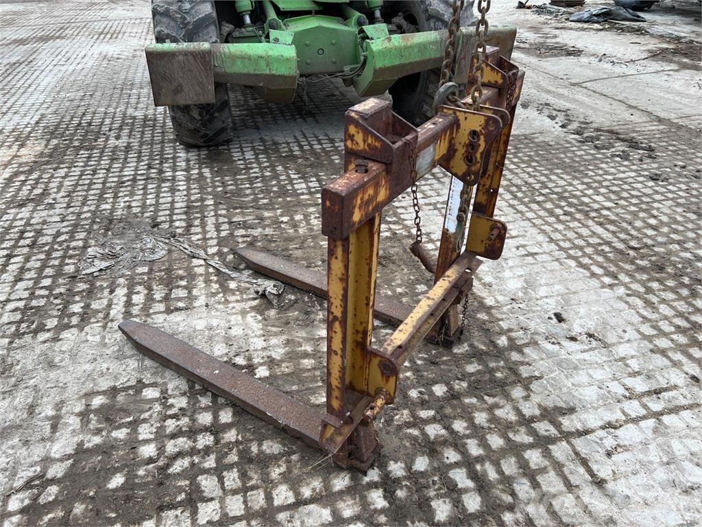 McConnel Linkage mounted pallet forks Lantbruk - Övrigt