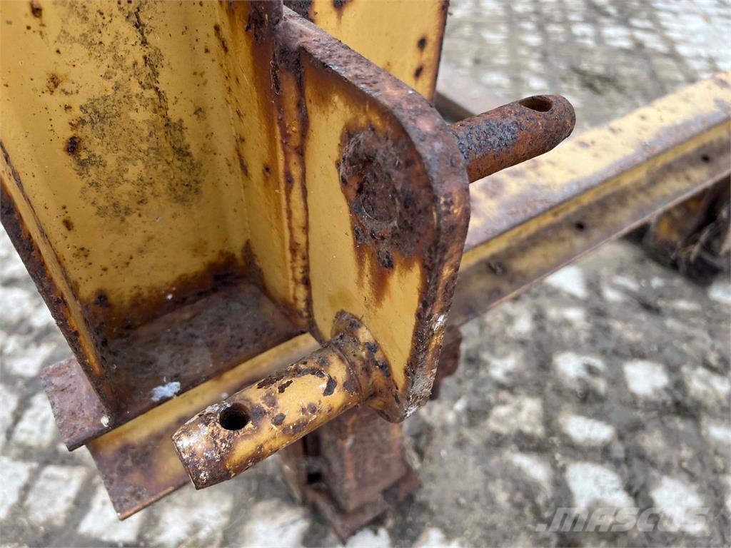 McConnel Linkage mounted pallet forks Lantbruk - Övrigt