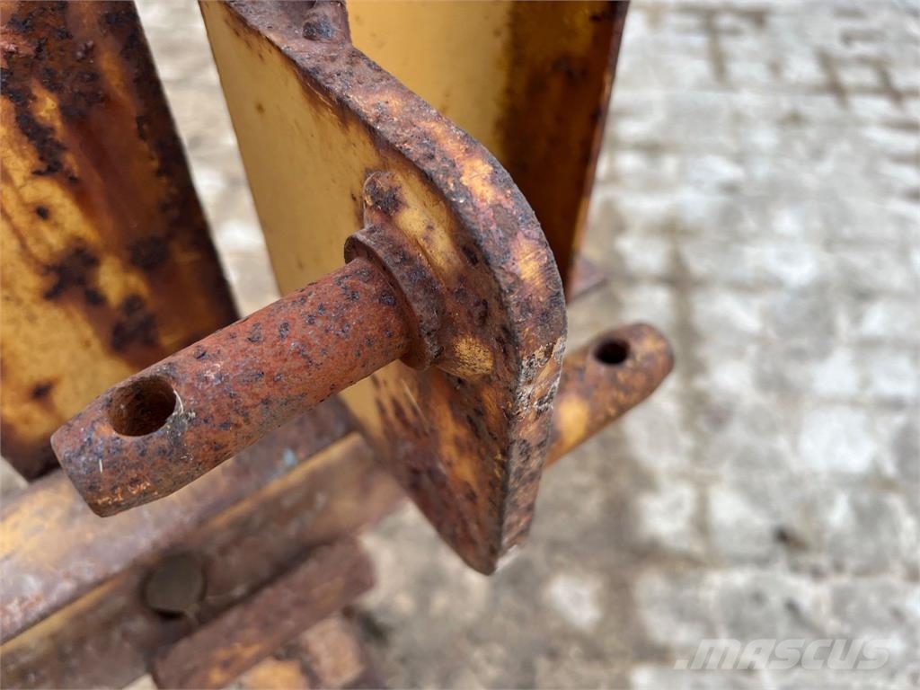 McConnel Linkage mounted pallet forks Lantbruk - Övrigt
