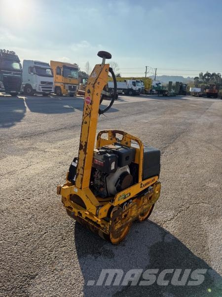 Ammann ARW 65 Kompaktorji tal