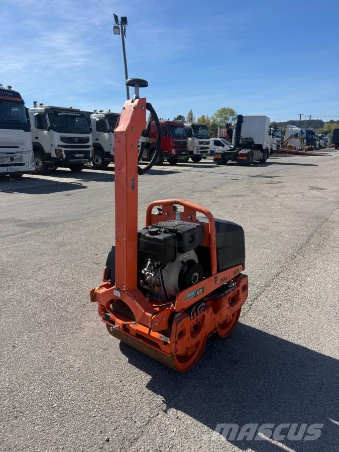 Ammann ARW 65 Compactadores de suelo