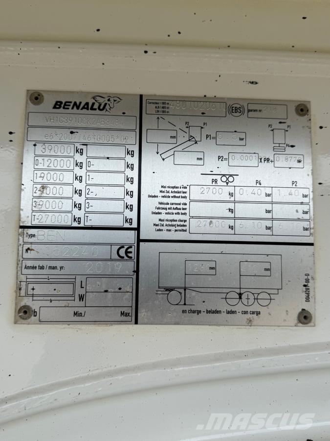 Benalu Semi-Reboque Kippipuoliperävaunut