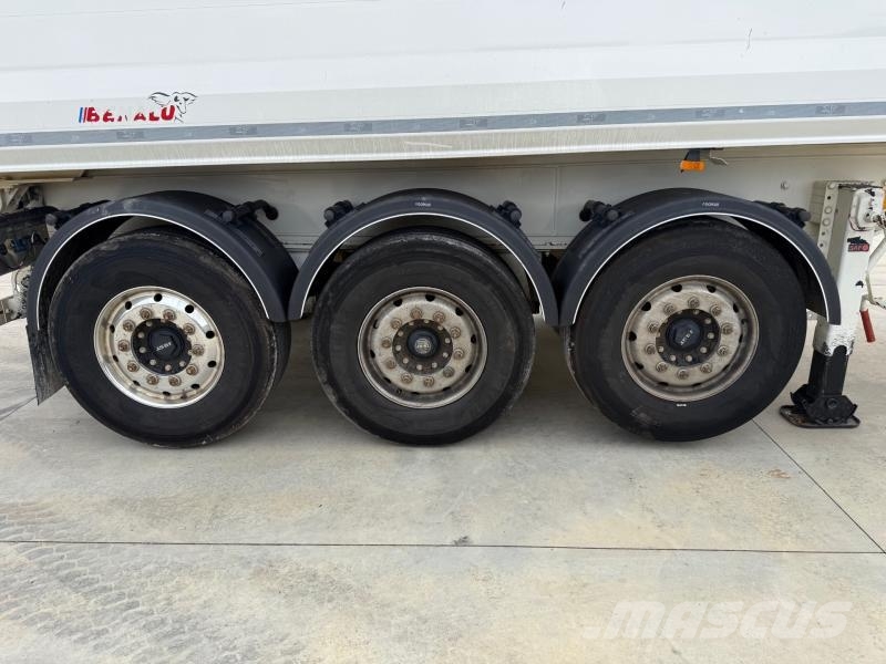Benalu Semi-Reboque Tippsemi